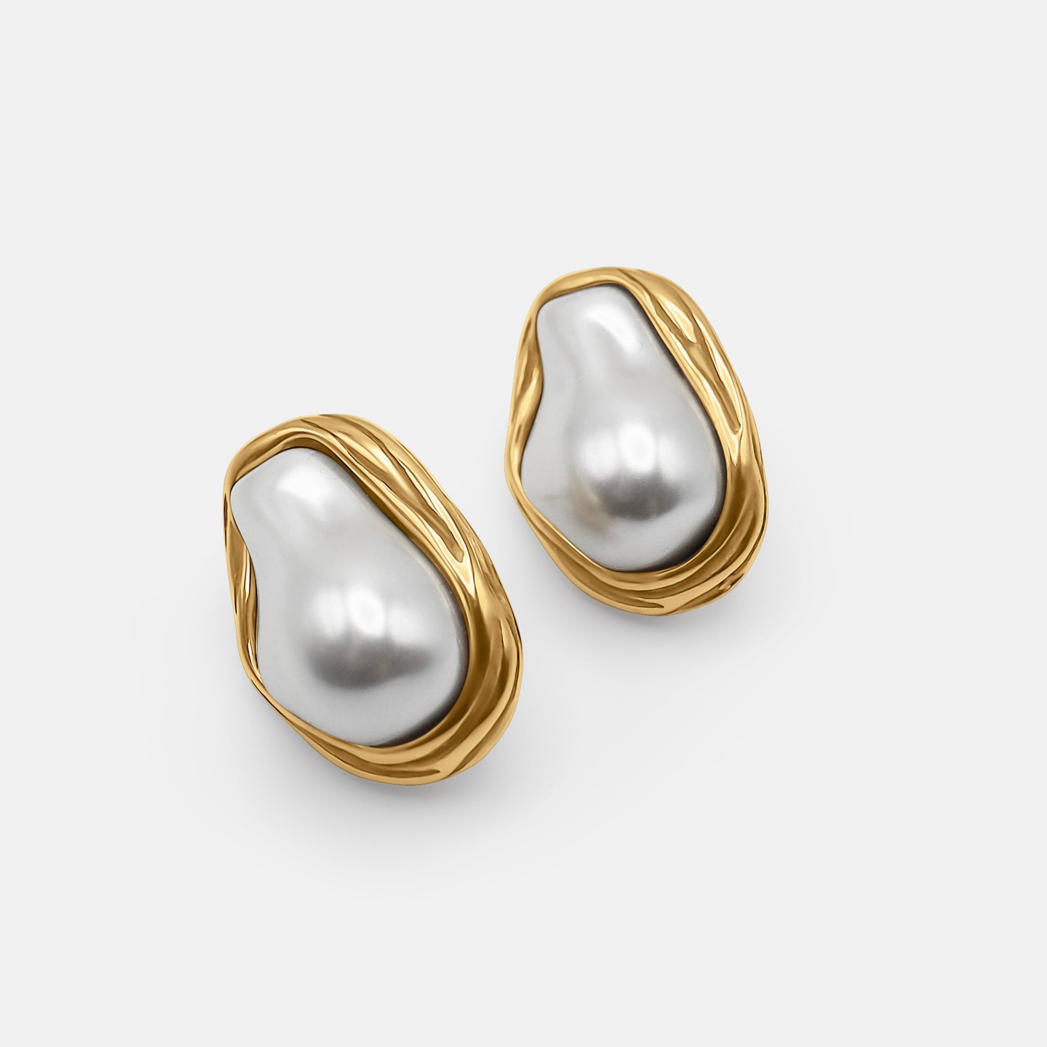 The Celeste Pearl Earrings